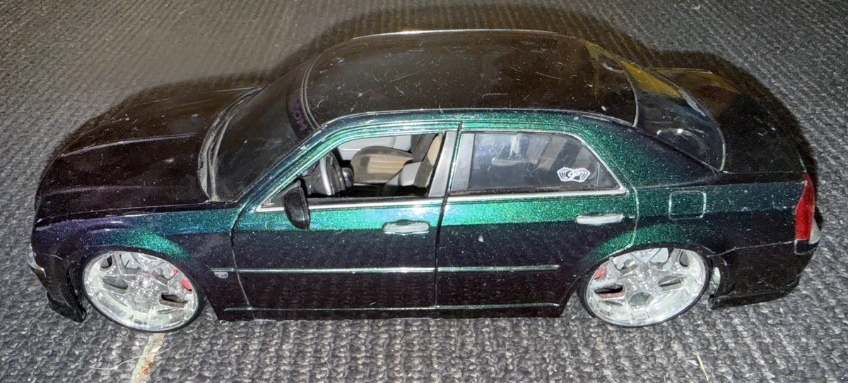 Maisto Chrysler 1:18 Scale Diecast & Toy Vehicles for sale | eBay