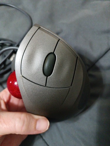 Logitech TrackMan RED BALL Wheel Mouse USB Trackball T-BB18 Tested Working - Picture 3 of 9