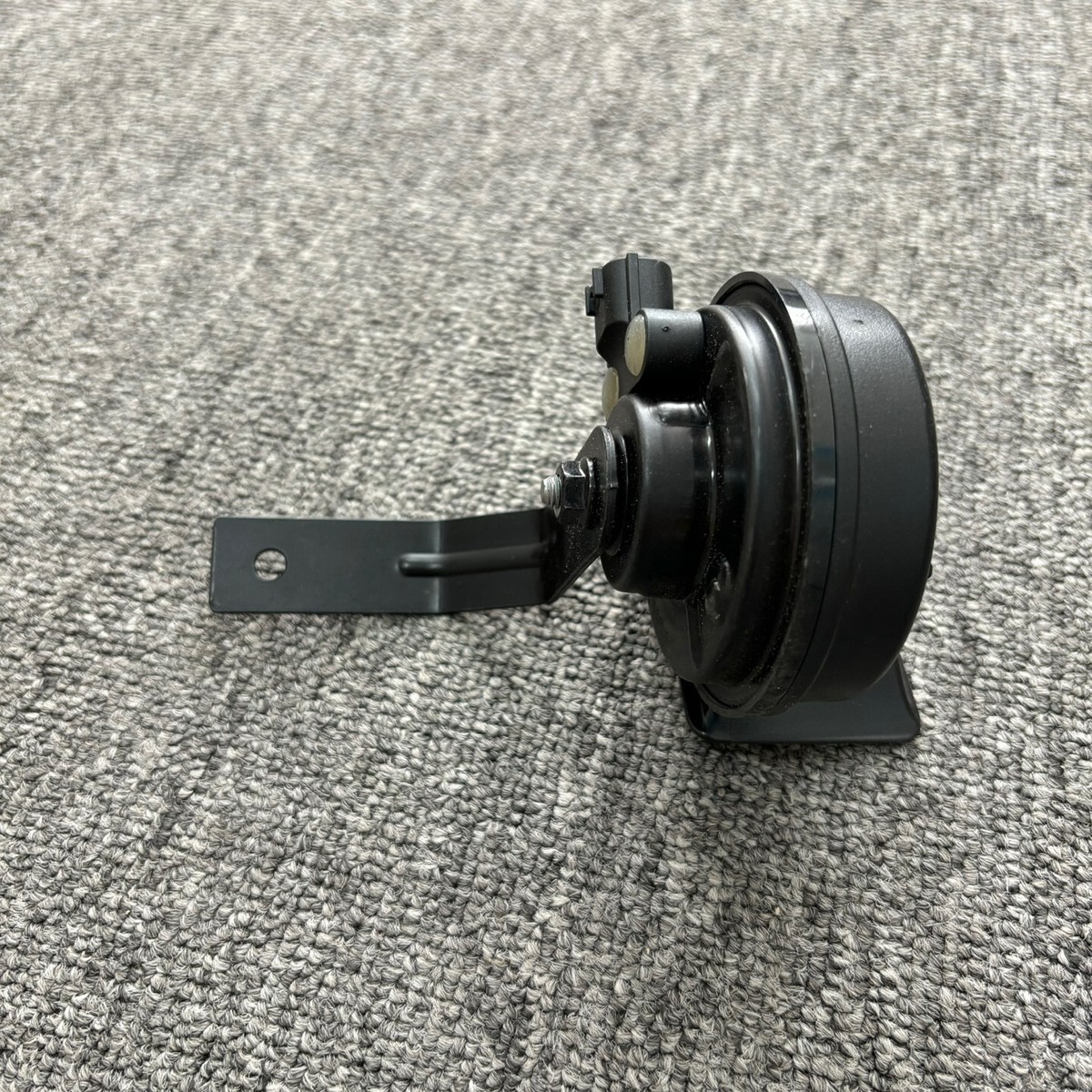 OEM 96611-J9500 HORN ASSY-Low PITCH Ems for Hyundai Kona 2022~2023