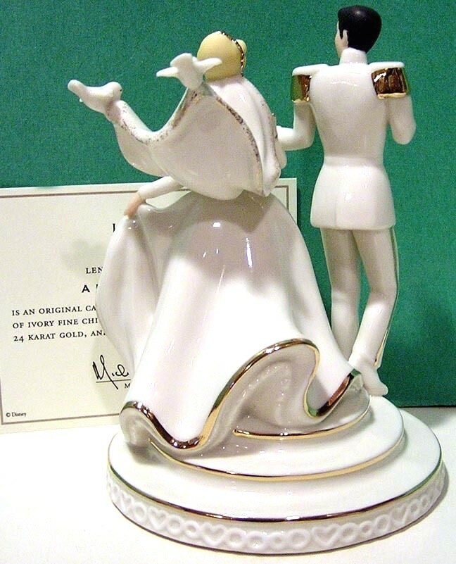 Topper de gâteau de mariage classique élégant de la mariée et du marié