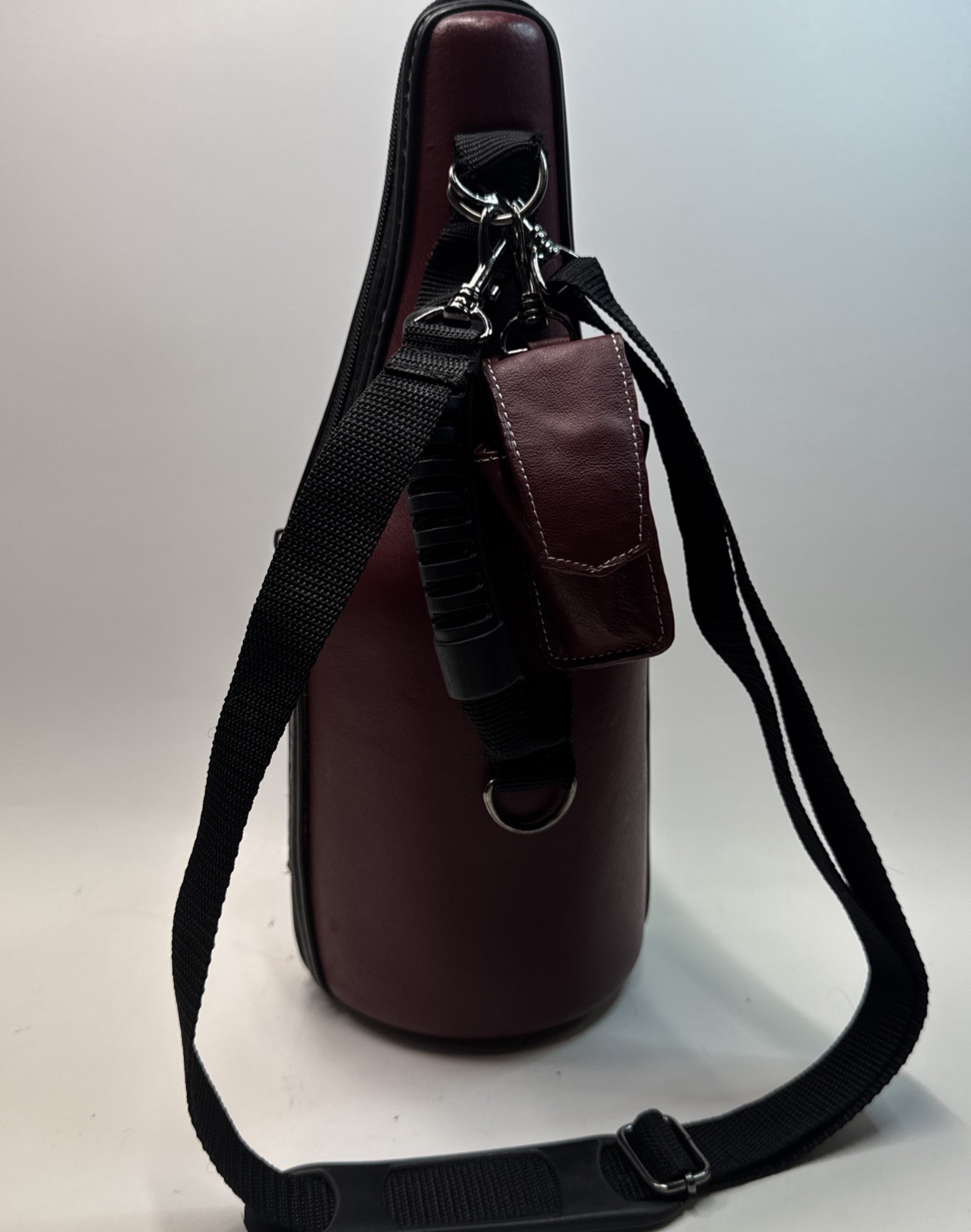 Caddy O Genuine Leather Wine Carrying Tote Set Chiller Zip Burgundy Leather.