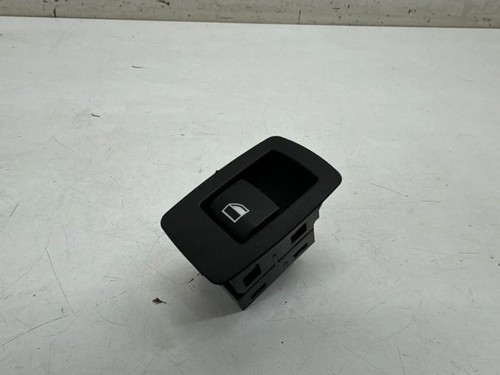 BMW 3 F30, F80 Schalter für Fensterheber hinten rechts 9208106 2.00 30385159