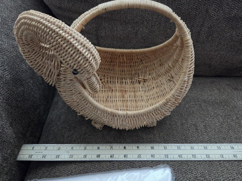 Vintage Wicker  Woven Swan Duck Goose Basket  With Handle