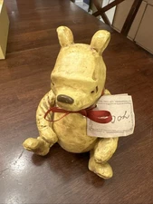 Vintage Classic Winnie the Pooh Jointed Carved Figure, Charpente