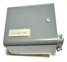 Honeywell Aquastat L4103A1092 Untested
