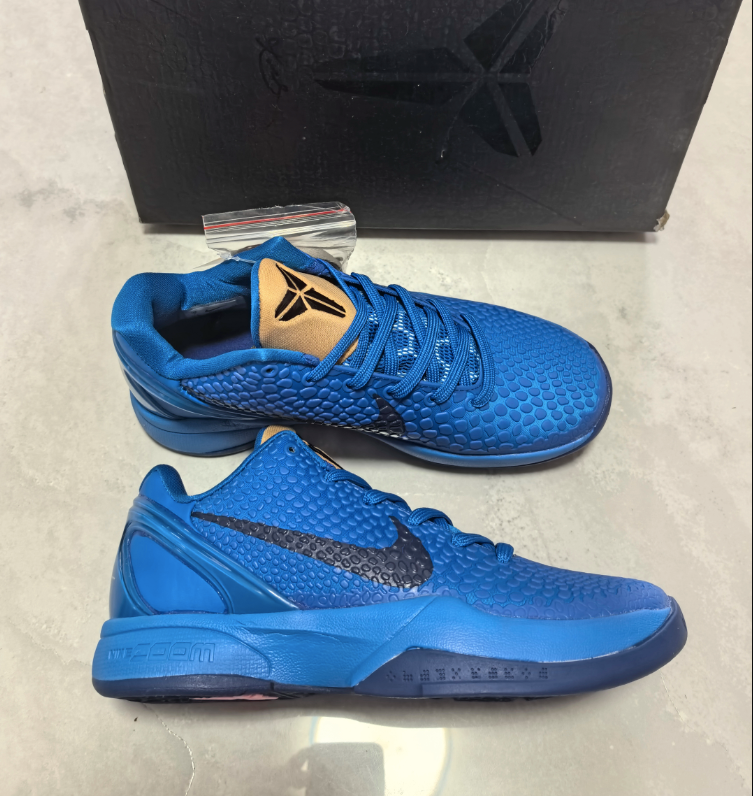 Caitlin Clark x Kobe 6 Protro “Cookie Monster” PE Men's Size US 7