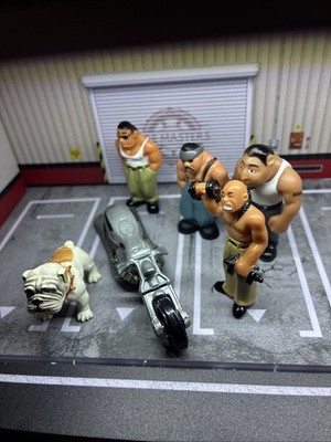 4 Figure Lot Of Muscle Homies And Bulldog Pup New Kept In Plastic Mc Not Include