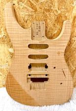 Cuerpo de guitarra eléctrica Jackson Dinky Flame Maple Top Ash sin terminar SSH raro Japón
