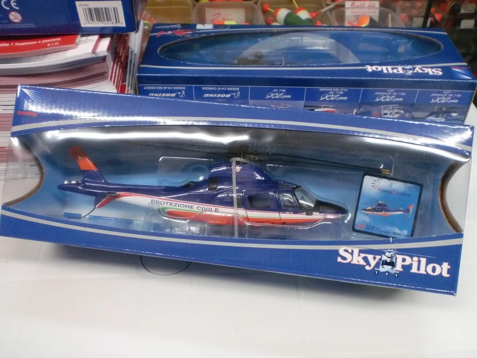 NEW RAY - ELICOTTERO AW 109 POWER PROTEZIONE CIVILE  - SKY PILOT 1/43  METAL - Immagine 3 di 3