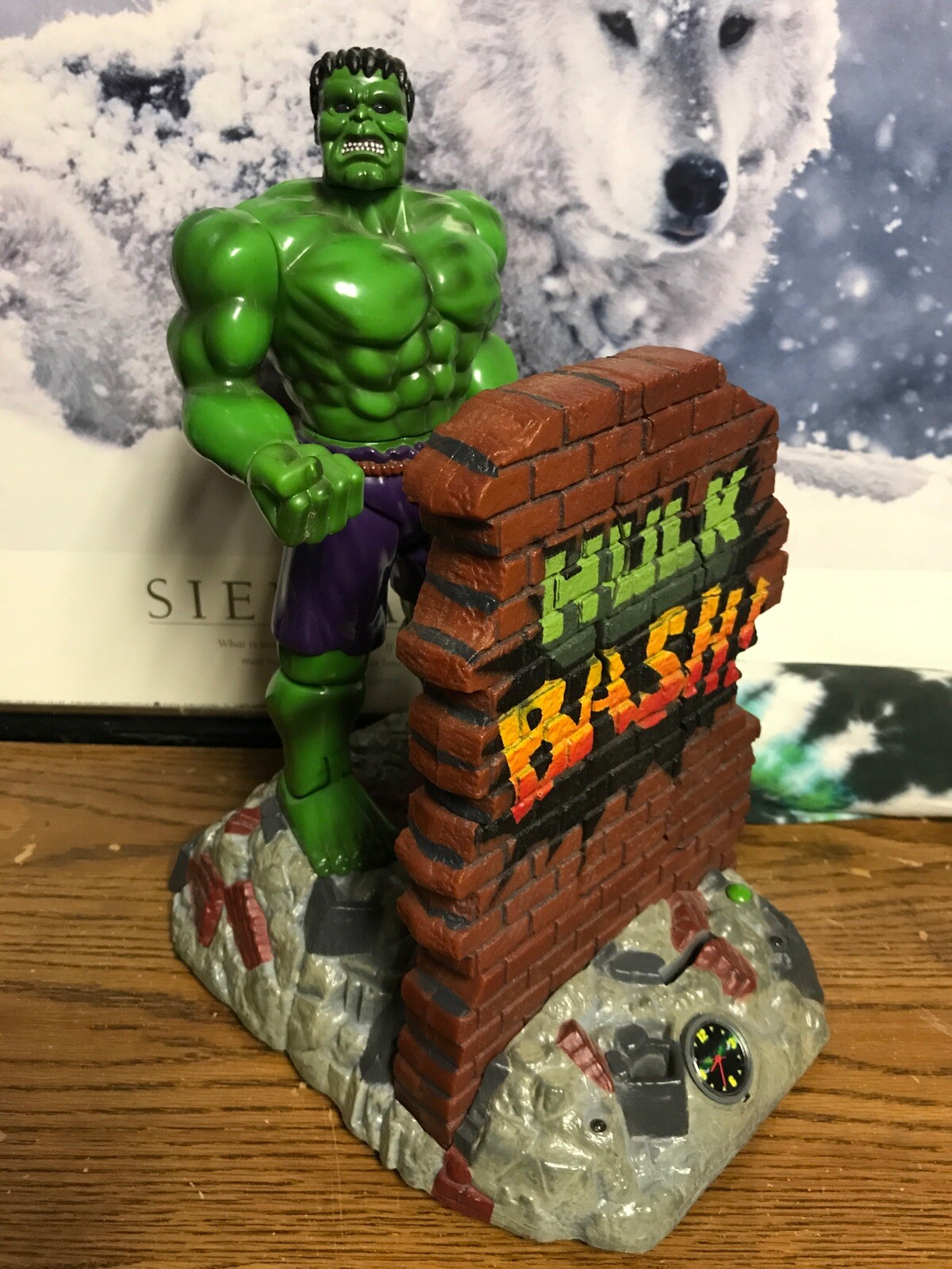 credible hulk toys