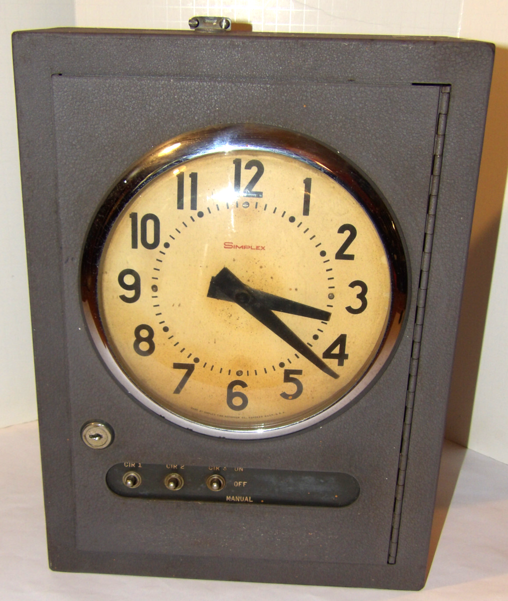 VINTAGE SIMPLEX TIME RECORDER CO INDUSTRIAL CONTROL CLOCK! 8