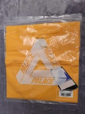 Palace Skateboards Tee Shirt Men XL XLarge Tri Phone Yellow Lakers Phones Viral