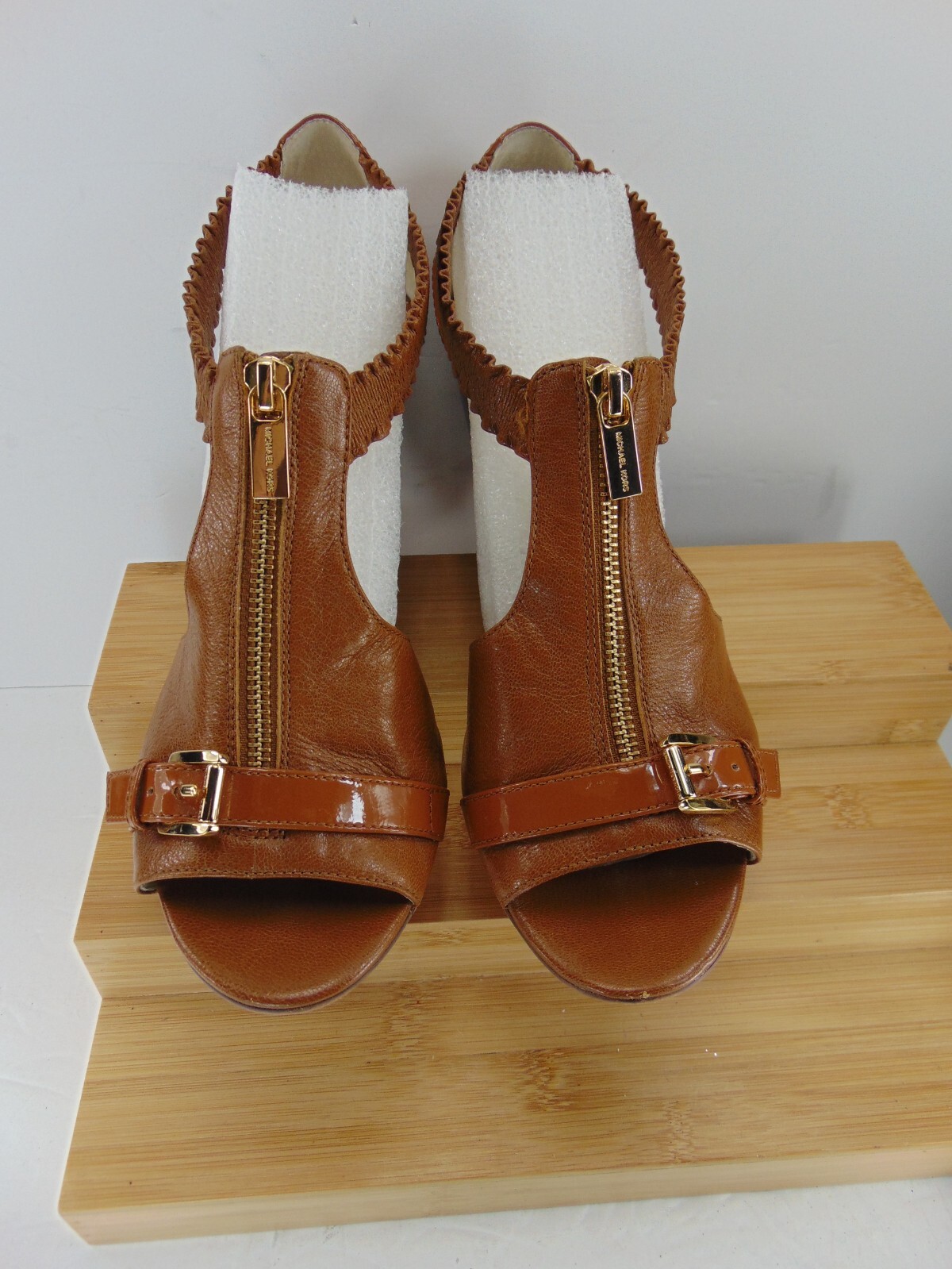 Michael Kors BROWN LEATHER Zip Front Wedge SANDAL 9 1… Gem