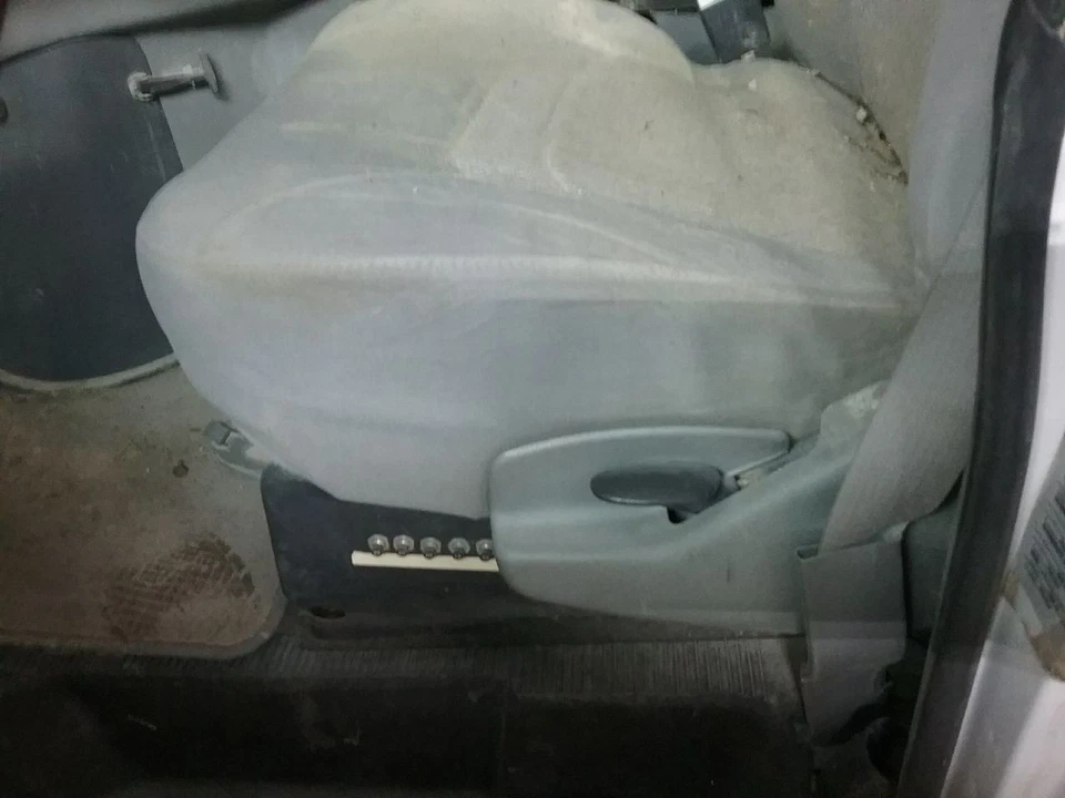 Driver Front Seat Bucket Cloth Manual Fits 01-08 FORD E150 VAN 1462294 - Изображение 2 из 4