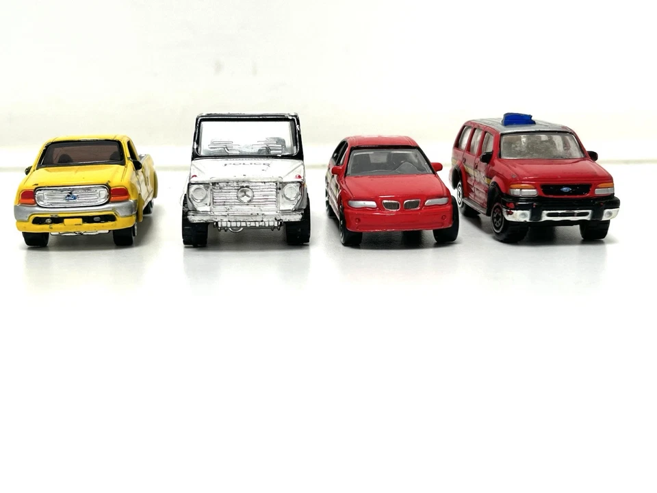 RealToy Diecast Vehículo de Emergencia Paquete X4 Bomberos Policía Modelo Juguetes Escala 1/59 Foto 3 de 4