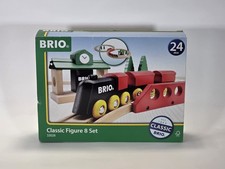 BRIO Classic Figure 8 Set - 22-Piece FSC-Certified Wood Train Set  Accessories