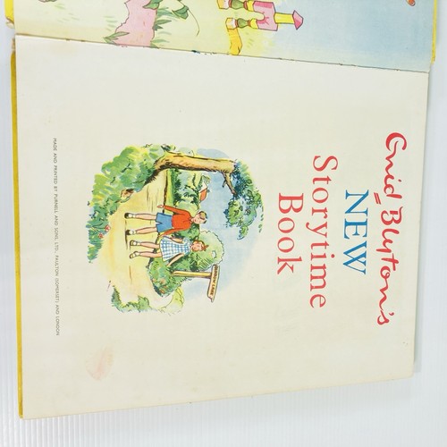 Enid Blyton’s New Storytime Book Vintage Gollies Black & White Colour Pages - Picture 4 of 14