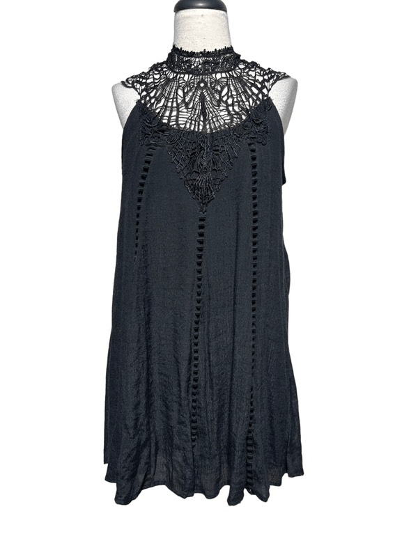 Entro Sleeveless Black Trapeze Mini Dress Size Small