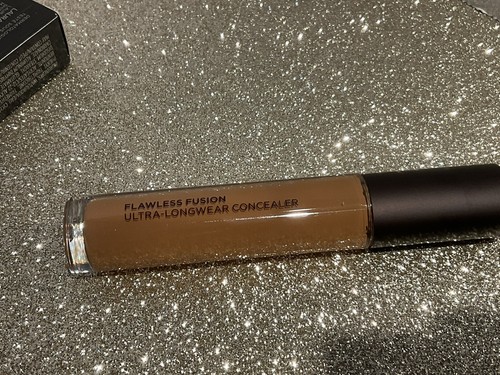 Laura Mercier | 5C| Flawless Fusion Ultra-Longwear Concealer | .23 fl oz - Picture 8 of 10