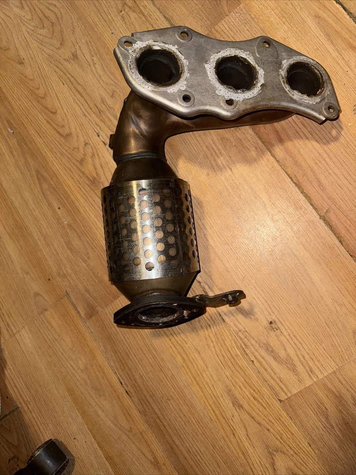 Colector de escape convertidor catalítico delantero izquierdo para Toyota Highlander 2008-09 3,5 L Foto 2 de 3