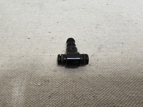 Suzuki GS650GL GS 650 GL (Z) 81-82 Carburetor Carb Small "T" Joint 13685-47070 1 - Picture 3 of 7