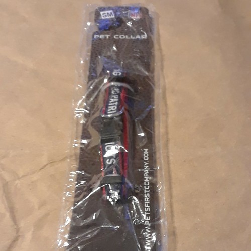 New England Patriots Pet COLLAR by Pets First Small Blue Red  NEW   - Picture 1 of 6