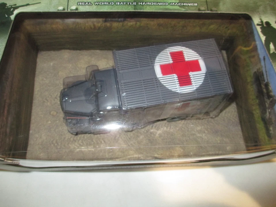 FORCES OF VALOR 1:32 OPEL BLITZ AMBULANCE RAL7021 DARK GREY 1942 - Image 3 of 3