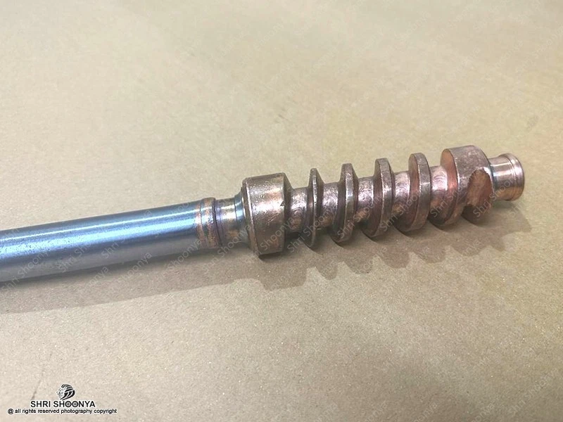 Tubo de eje de dirección y gusano 42-1/2" para Willys Jeep CJ-5 66-71-938195 Foto 3 de 4