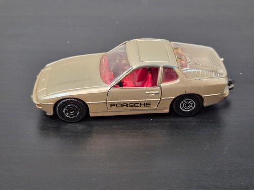 Corgi 321 Porsche 924 1:43 Gold w/ Red Interior Vintage Diecast Made in Britain - Picture 3 of 6
