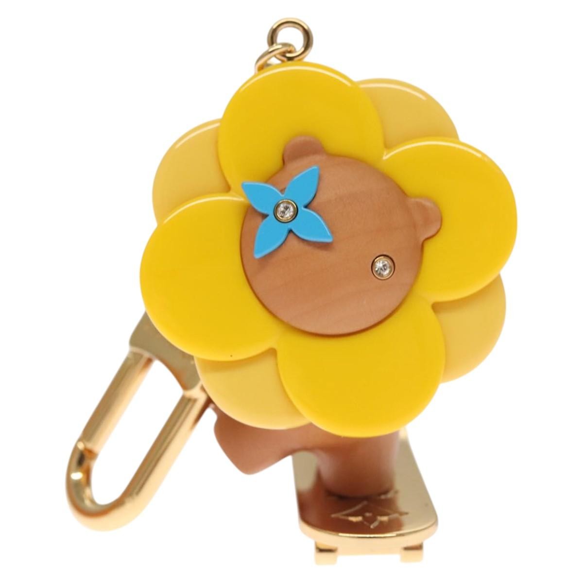 LOUIS VUITTON Petula Skate Charm metal Yellow M00869 LV Auth