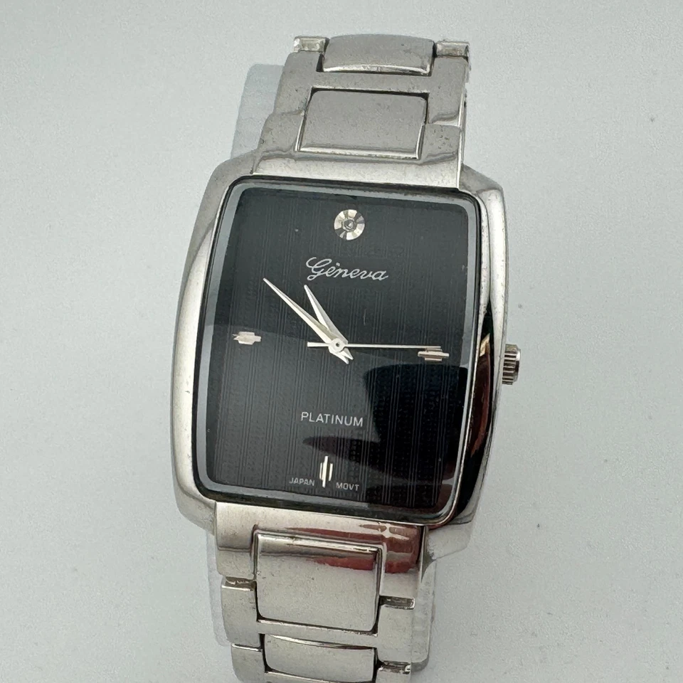 Reloj Geneva Platino Cuarzo Hombre Plata Negro Barril Analógico Nueva Batería 7.25" Foto 2 de 4