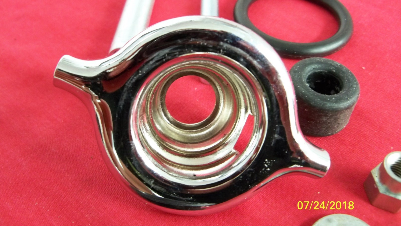 197172 TRIUMPH MOTORCYCLE GAS TANK MOUNTING KIT 833318A MADE IN UK eBay