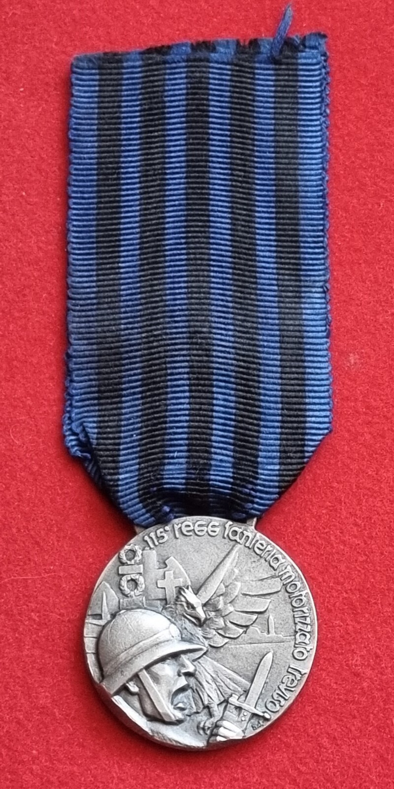 Foto 1 di 24