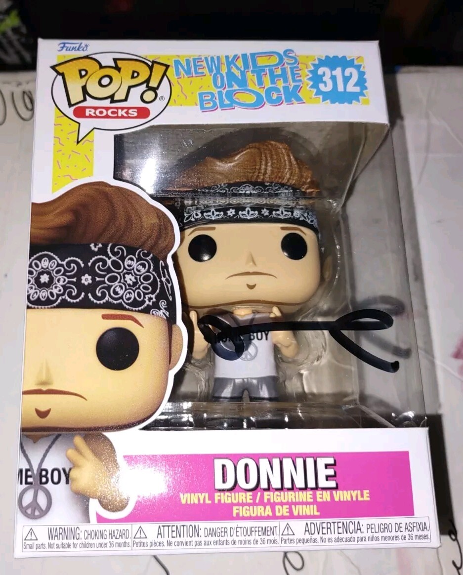 DONNIE WAHLBERG NKOTB NEW KIDS BOSTON SIGNED FUNKO POP VINYL TOY