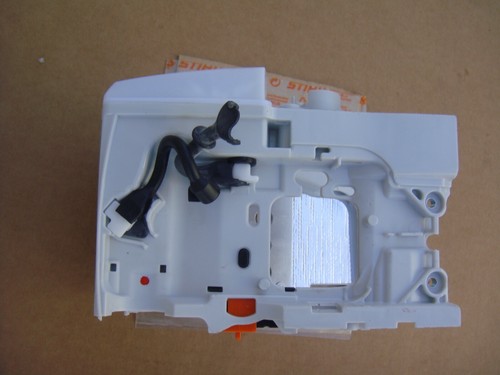 GENUINE STIHL MS201TC MS201T CHAINSAW FUEL TANK HOUSING - NEW TAKE OFF - Picture 3 of 5