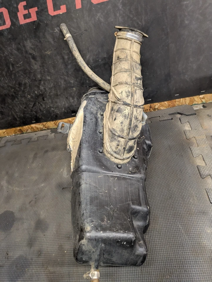 1995-1996 Polaris Magnum 425 2wd 4x4 Airbox 5431668 - Image 3 of 4