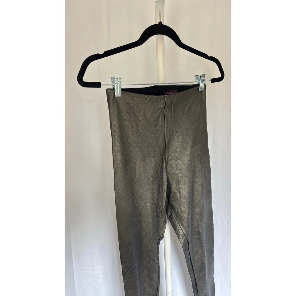 $118 Commando Legging Imitación Cuero Peltre Metálico Cintura Alta Elástico Talla M Foto 4 de 4
