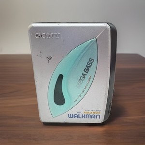 SONY WALKMAN WM-2011 EUR 60,00 - FR