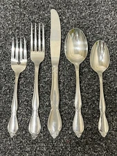 Oneida Community CHATELAINE 5 pcs Knife Fork Spoon 1 Place Setting Discontinued 