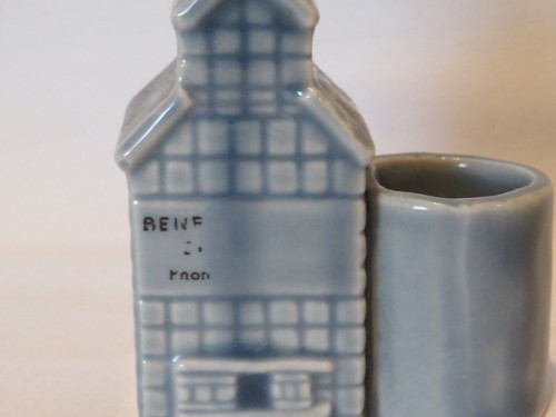 Vintage FARMERS UNION CO-OP ELEVATOR TOOTHPICK HOLDER - Picture 3 of 8