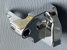 Jaguar E-Type Serie 3 V12 Cabrio A-Säulenverkleidung oben, Chrom BD 3730 NOS