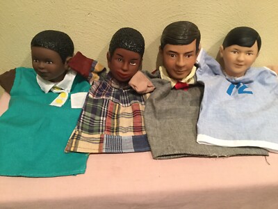 VTG. LEARNING RESOURCES MULTICULTURAL PUPPETS LOT, ROLE PLAY, CHILDCARE