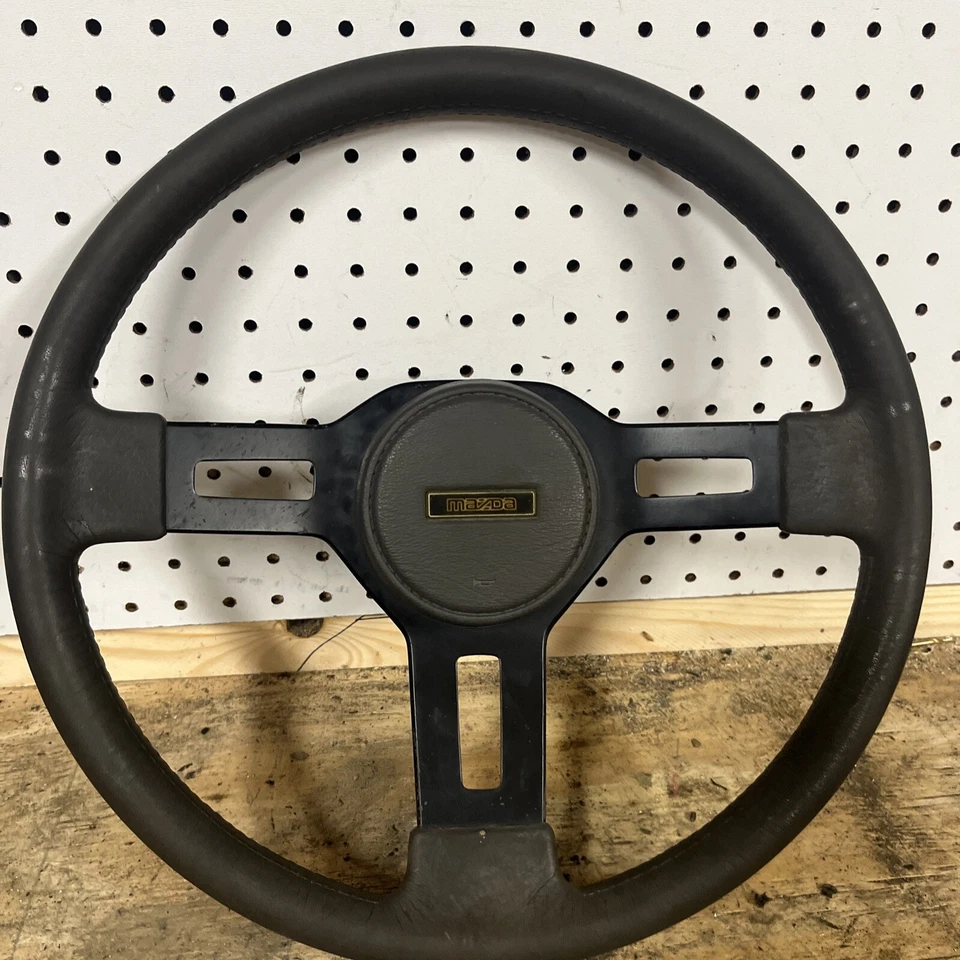 Volante camioneta Mazda RX7/B2600 1986-1993 3 radios OEM rara camioneta Mazda Foto 4 de 4