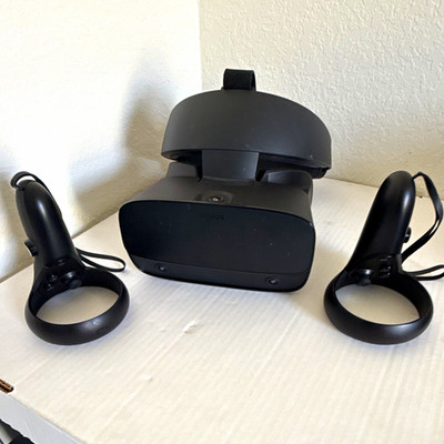 Oculus Rift S Standalone VR Headset with Touch Controllers, Black