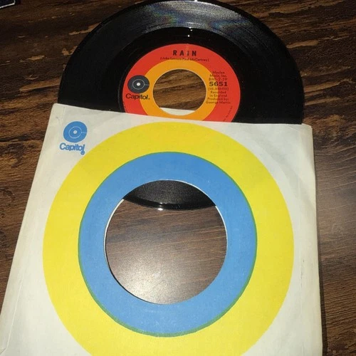 THE BEATLES - Paperback Writer / Rain / Original 7" 45 RPM Vinyl Single / 1966