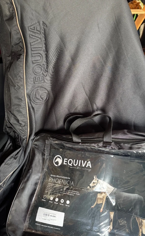 Neue hochwertige EQUIVA Abschwitzdecke