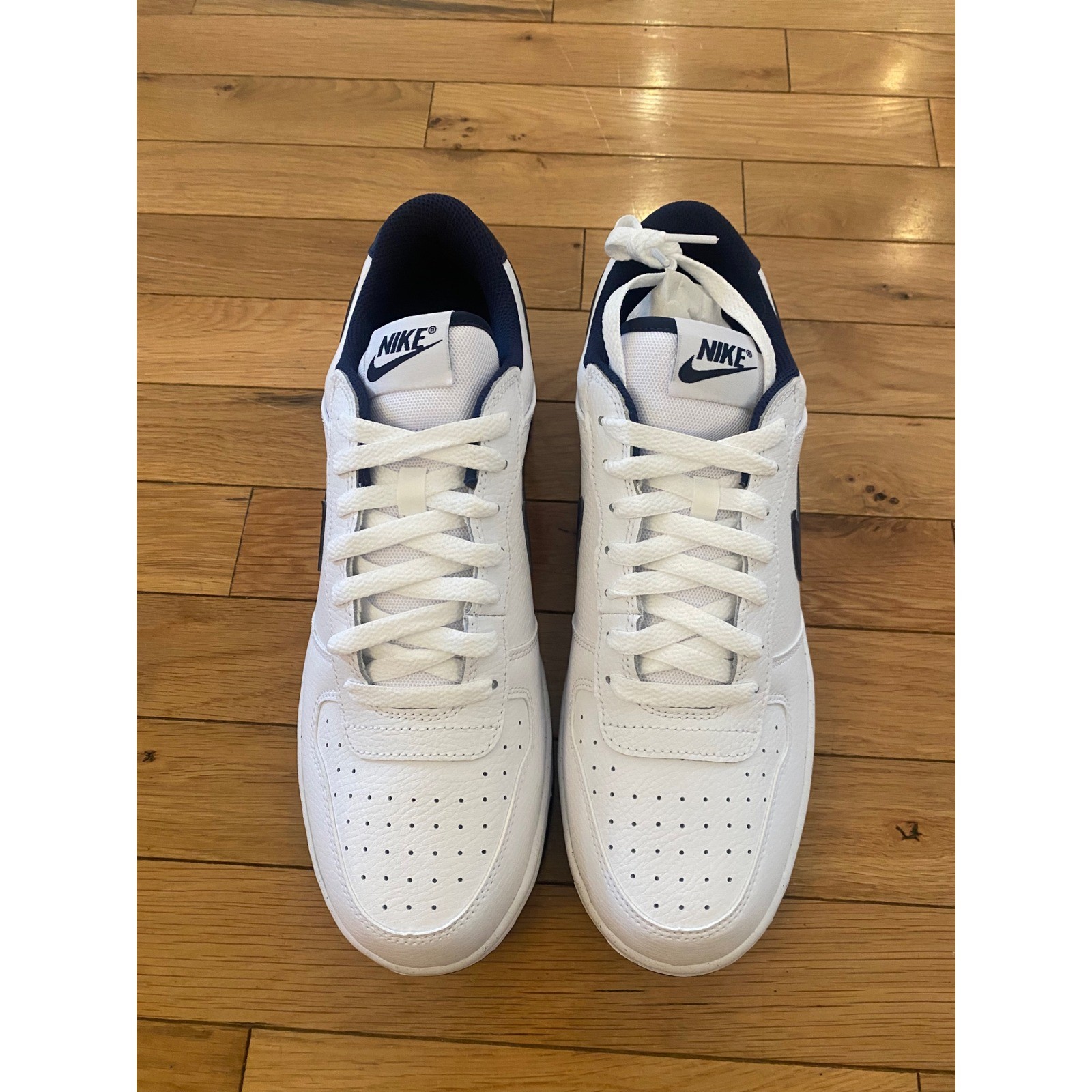 Nike Big Nike Low Men's White Navy Leather Sneakers Size 11 thumbnail 2