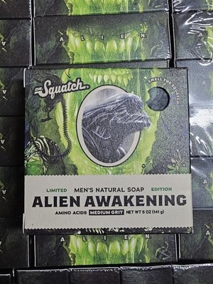 Dr. Squatch Alien Awakening Natural Soap Bar Ltd Ed Alien Medium Grit