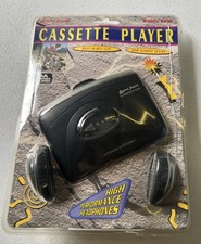 Lenoxx Sound Stereo Cassette Player Model 820M New Sealed VINTAGE WALKMAN 2000