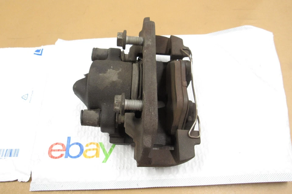  Pinza de freno delantera derecha del lado del pasajero 93-97 Jaguar XJ6 XJ12 OEM JLM21469 Foto 3 de 4